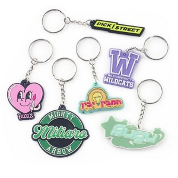 Custom PVC Keychain Soft Rubber 2D 3D Logo Thumbnail